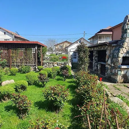 Casa Ruby Πανσιόν 4*